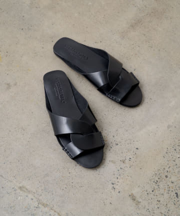 【CORSO ROMA9/コルソローマ】クロスフラットサンダル