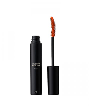 uneven coloring mascara