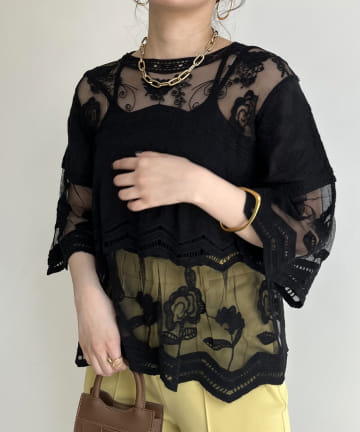 チュール刺繍レースブラウス