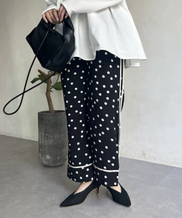 prose verse(プロズヴェール) 【バックウエストゴム仕様】ドットパイピングラインパンツ