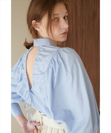 natural couture(ナチュラルクチュール) 【WEB限定カラーあり】【大人ナチュ】ドロストギャザーバックシャンシャツ