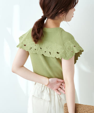 natural couture(ナチュラルクチュール) WEB限定カラー有り/刺繍衿強撚リブニット