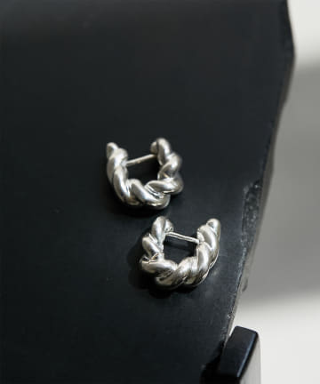 【ANNIKA INEZ】ツイストフープピアス/SML TWINE HOOPS