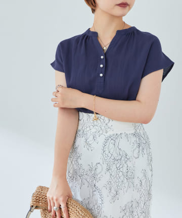 natural couture(ナチュラルクチュール) パール釦涼しげスキッパーブラウス