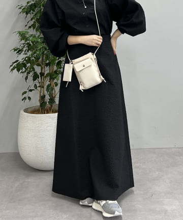 《予約》【高級感漂う】エンボスフラワー柄Aラインスカート