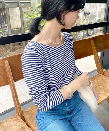 ラウンドネックボーダーカットソー