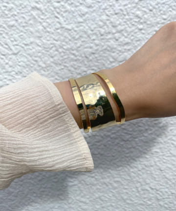 【WEB限定】メタルカットバングル