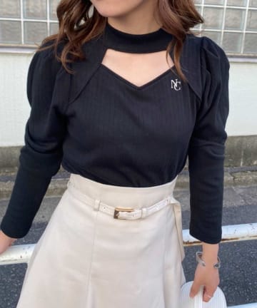 one after another NICE CLAUP(ワンアフターアナザー ナイスクラップ) 刺しゅうハイネック
