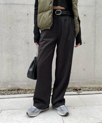 WHO’S WHO gallery(フーズフーギャラリー) 《無地・ピンストライプ柄有》ストレートスラックス