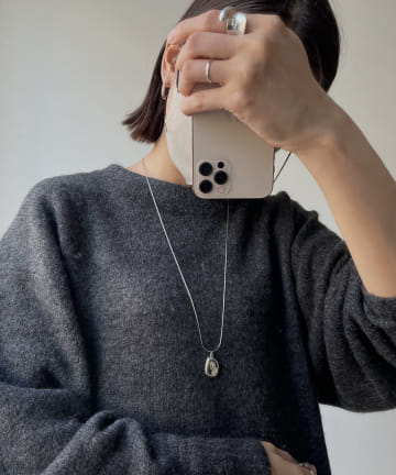 丸形モチーフネックレス
