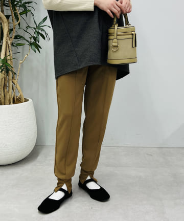 【今季トレンド】裾リブジョガーパンツ