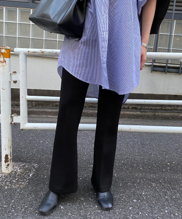 ポンチフレアパンツ