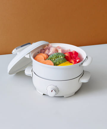 3COINS(スリーコインズ) ≪蒸し料理もできる≫電器グリル鍋