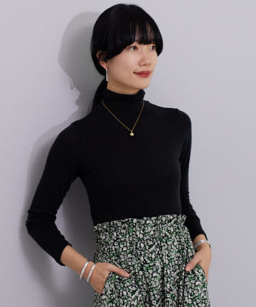 シアータートルネックプルオーバー