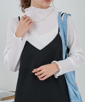 【WEB・一部店舗限定】カットプリーツメロートップス