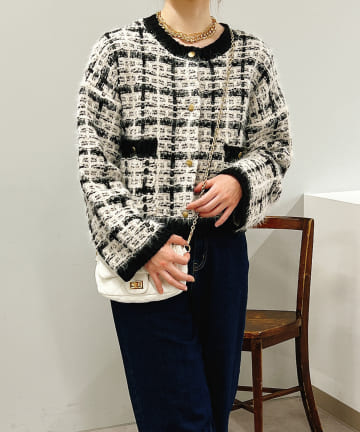 【羽織るだけでコーデが決まる】ツィード編みカーデ