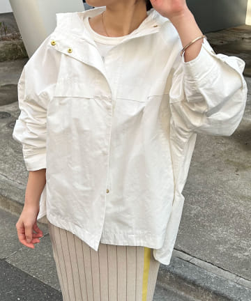 Jena　espace merveilleux(ジェナ　エスパスメルヴェイユ) 【アノラック風にも着れる】ポンチョライクブルゾン
