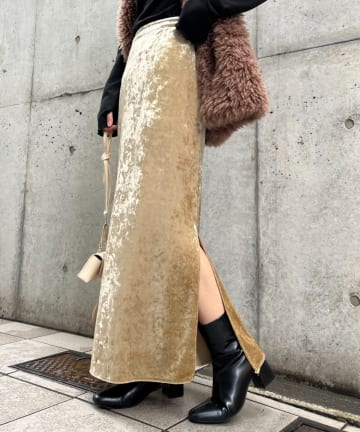 ベロアスリットマーメイドスカート