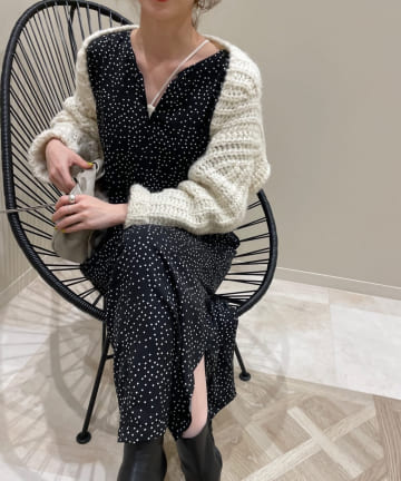 ベルト付きスキッパープリントタイトドレス