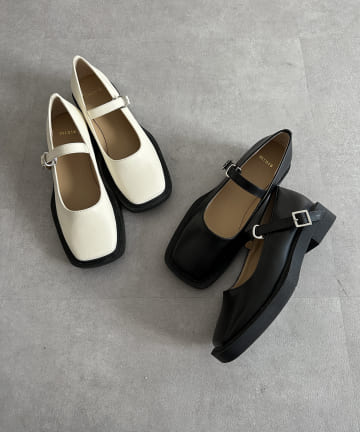 厚底ストラップパンプス