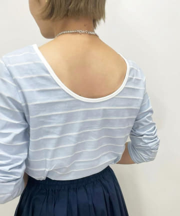 バックシャンボーダーカットソー