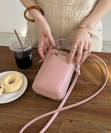 バッグの通販(スマホショルダー) | PAL CLOSET(パルクローゼット ...