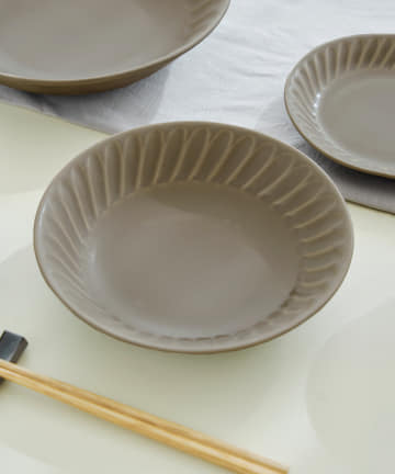 しのぎ深皿：20cm