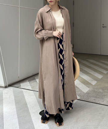 Thevon.(ゼヴォン) 麻ライクバックギャザーシャツワンピース