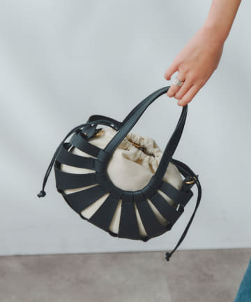 Chez toi(シェトワ) フェイクレザーラウンド編みBAG