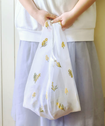 salut!(サリュ) 【mimosa】刺繍マルシェバッグ
