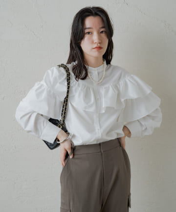 ショルダーフリルブラウス