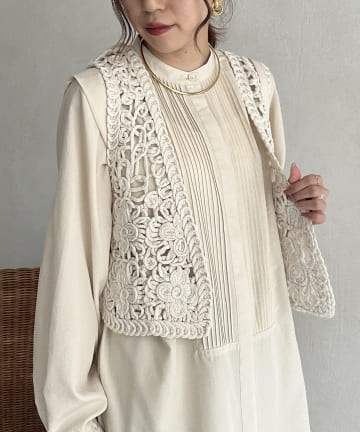 Thevon.(ゼヴォン) テープヤーン柄編みニットショートジレ