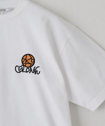 COLONY 2139(コロニー トゥーワンスリーナイン) ロゴ刺繍MIXプリント半袖T
