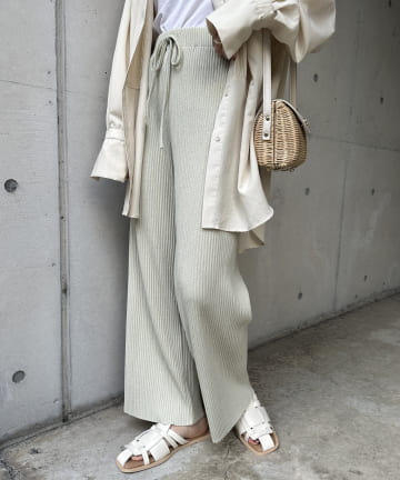 Thevon.(ゼヴォン) 【新色追加】細プリーツカットパンツ
