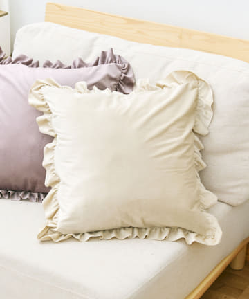 salut!(サリュ) ベロアフリルクッションカバー：アイボリー