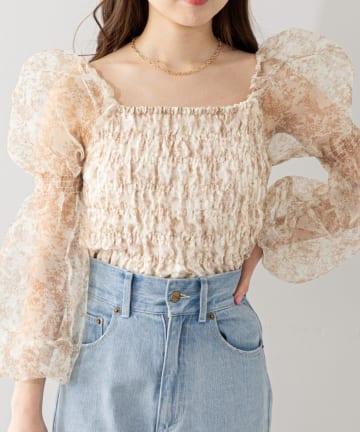 OUTLET(アウトレット) 【Chico】フォレスト柄シャーリングブラウス