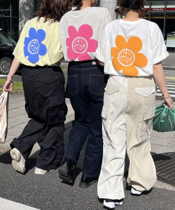 CPCM(シーピーシーエム) 立体ぷくぷく花ロゴTシャツ
