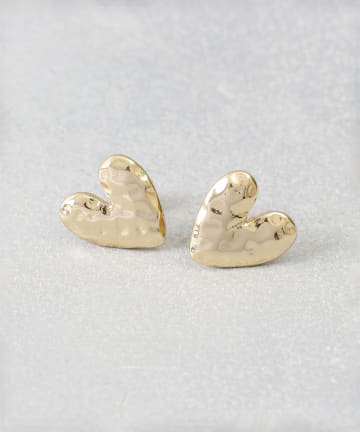 タタキメタルハートピアス
