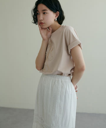 natural couture(ナチュラルクチュール) 【LARUTA】厚盛ロゴ刺繍Ｔ