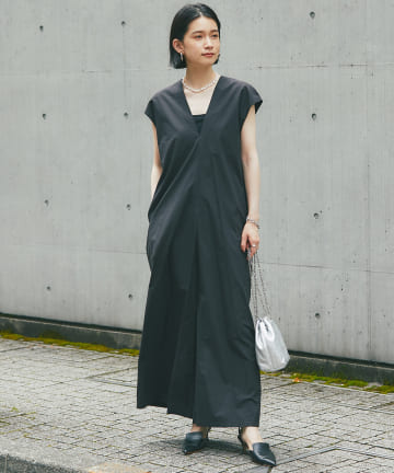 RIVE DROITE(リヴドロワ) 【コーデが簡単に決まる】Vネックオールインワン