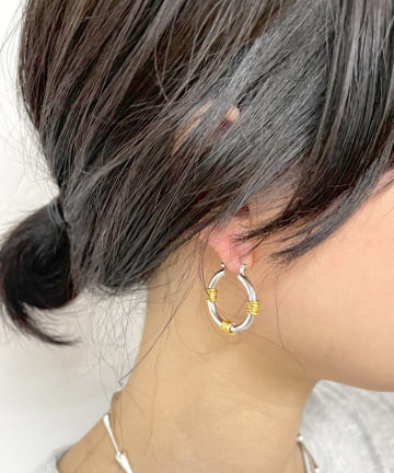 【WEB限定】メタルゴールドポイントピアス