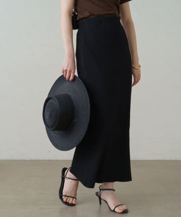 カットセミフレアスカート