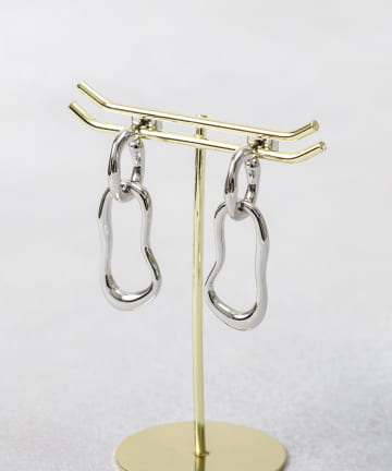メタルイビツリングピアス