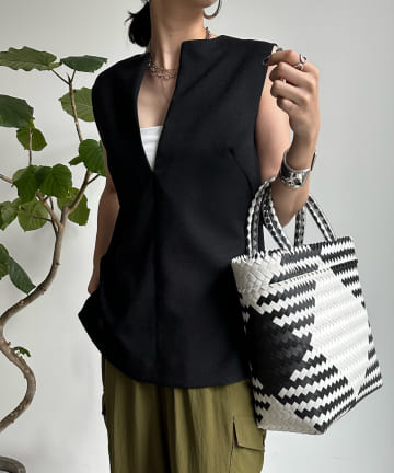 DOUDOU(ドゥドゥ) 【WEB限定】麻調深Vベスト