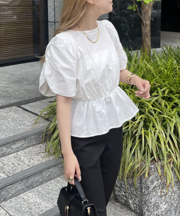 prose verse(プロズヴェール) ボリュームスリーブコットンペプラムブラウス