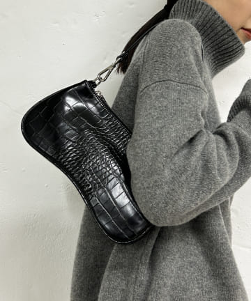 【JW PEI】 EVA クロコ型押しショルダーBAG ブラック