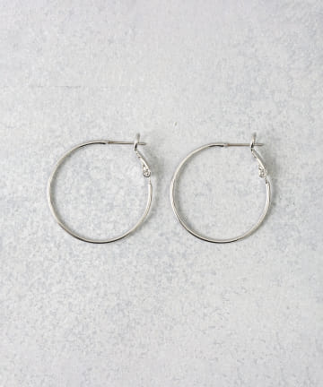メタルフープピアス