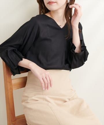 natural couture(ナチュラルクチュール) 麻レーヨンタック袖ブラウス