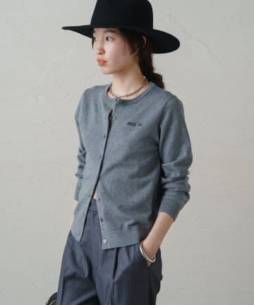 刺繍コンパクトカーディガン