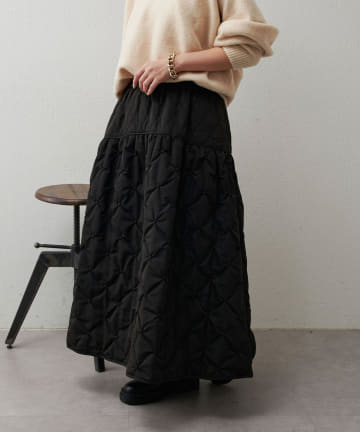 Jena　espace merveilleux(ジェナ　エスパスメルヴェイユ) ドットキルトギャザースカート